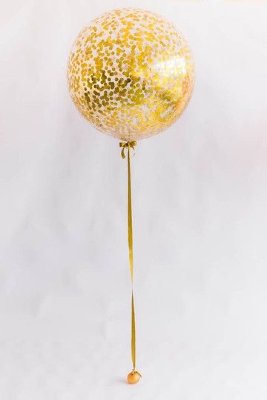 Большой шар с круглым золотым конфетти на ленте